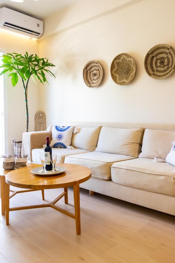 Harmony Suite In The Center Of Calamata Exterior foto